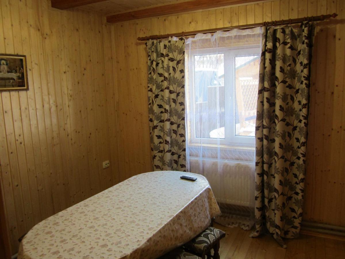 Базилік Hotel Яремче Екстериор снимка