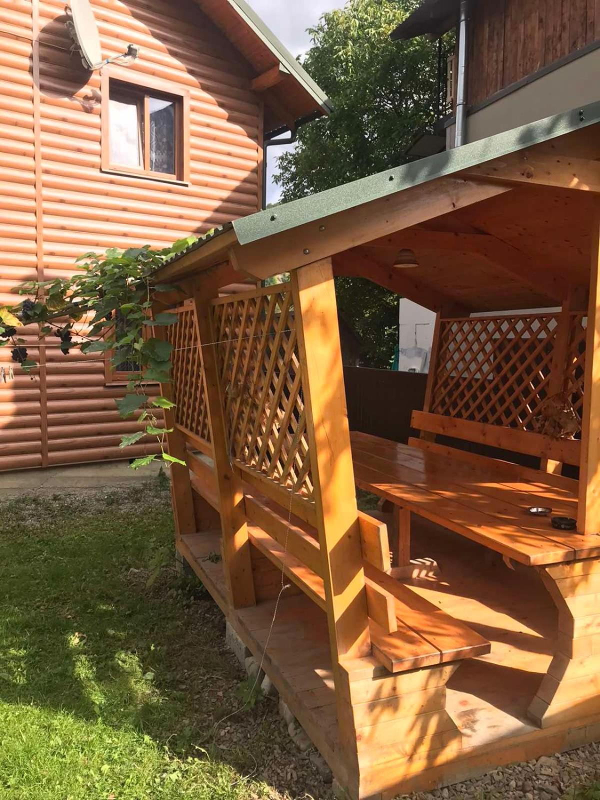 Базилік Hotel Яремче Екстериор снимка