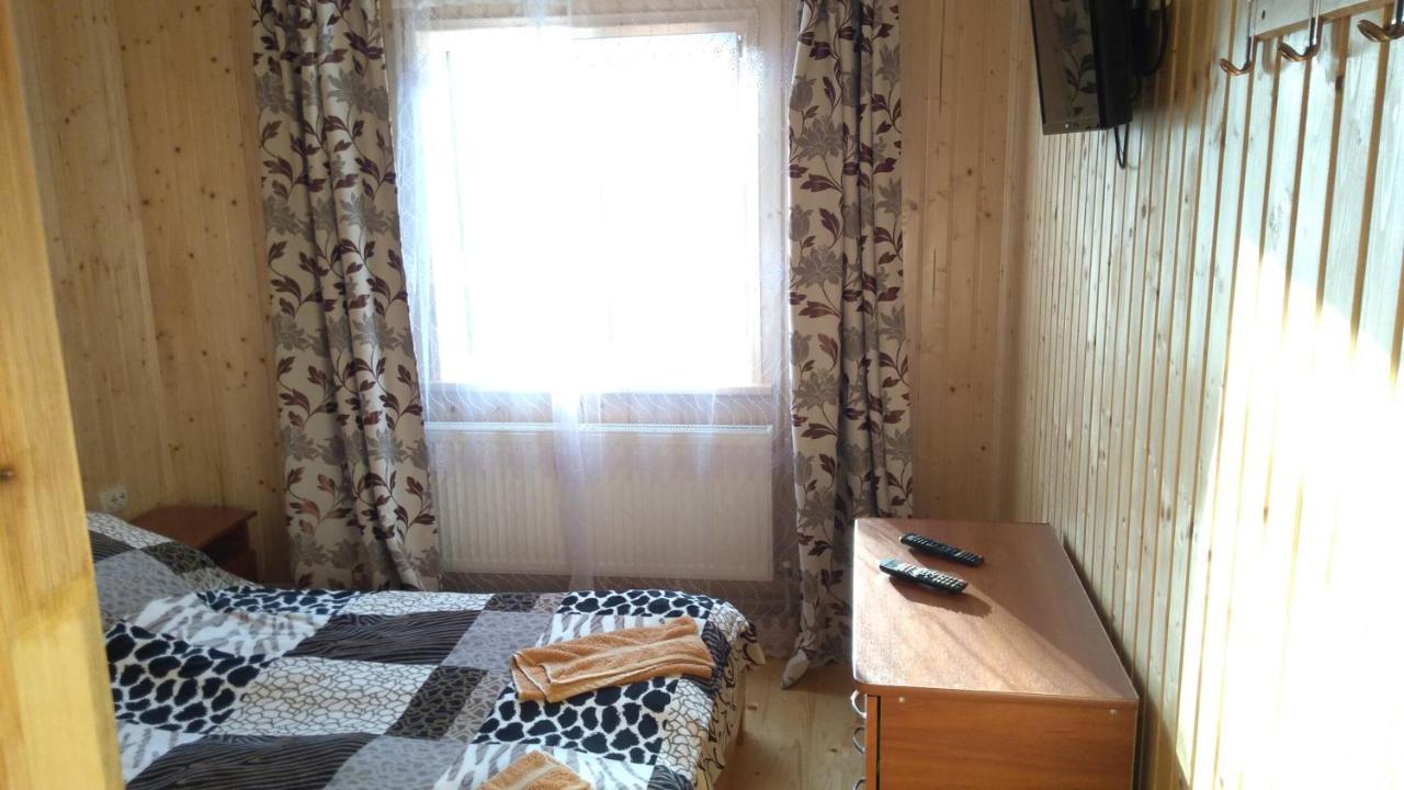 Базилік Hotel Яремче Екстериор снимка